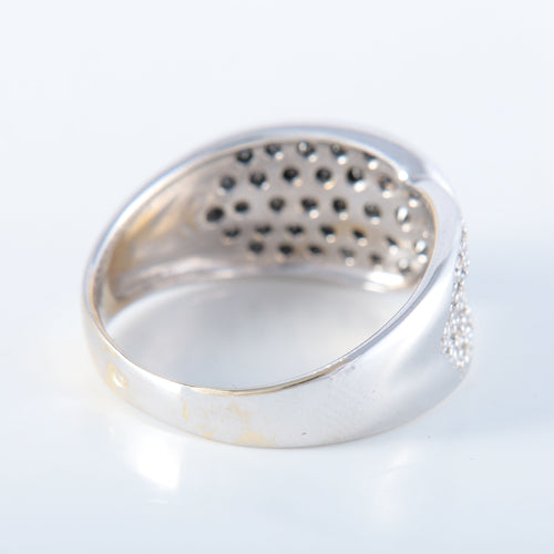 Bague 57 Bague pavée or blanc onyx et diamants 58 Facettes