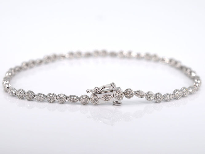 Bracelet Bracelet de tennis en or blanc serti de diamants de 1,10 carat 58 Facettes 2151