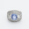 Bague BAGUE ART DECO SAPHIR CEYLAN NATUREL ENTOURAGE DIAMANTS EN OR GRIS 18K 58 Facettes