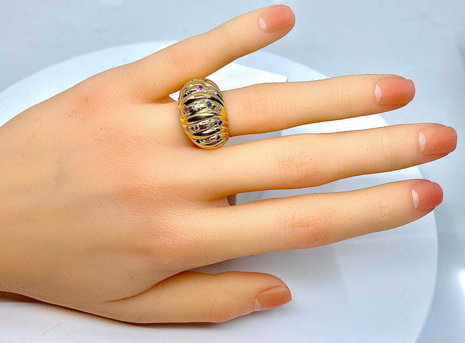 Bague Bague en or jaune 18 carats et pierres précieuses 58 Facettes AB327