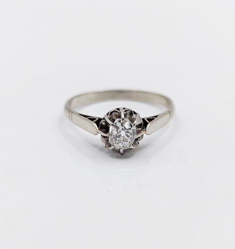Bague 53.5 Bague solitaire Art Déco or blanc diamant taille ancienne 0.35 carat 58 Facettes A06275