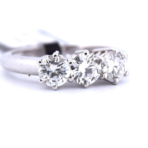 Bague 54 Bague TRILOGIE en or blanc 58 Facettes