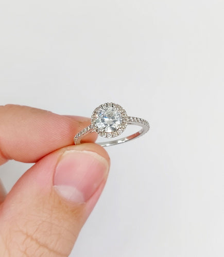 Bague solitaire or blanc, diamant 0,98 carat et certifcat AIG 58 Facettes A06225