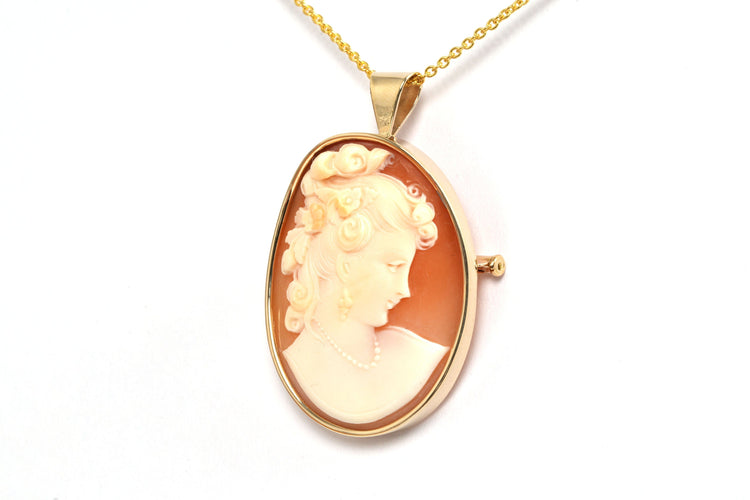 Pendentif Pendentif - Broche années 70 or jaune, camée coquillage 58 Facettes B463