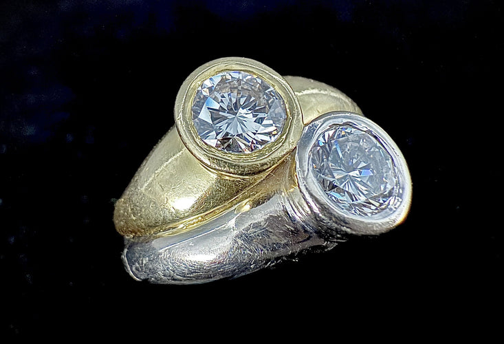 Bague 52 Bague deux ors sertie de deux diamants 58 Facettes