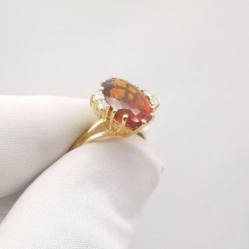 Bague 57 Bague or jaune citrine et diamants 58 Facettes