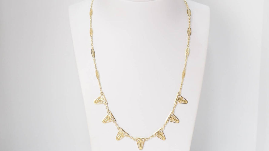 Collier Collier draperie en or filigrané 58 Facettes 32103