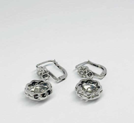 Boucles d'oreilles Boucles d’oreilles saphirs et diamants 0,88 ct en or 18k 58 Facettes Q351B