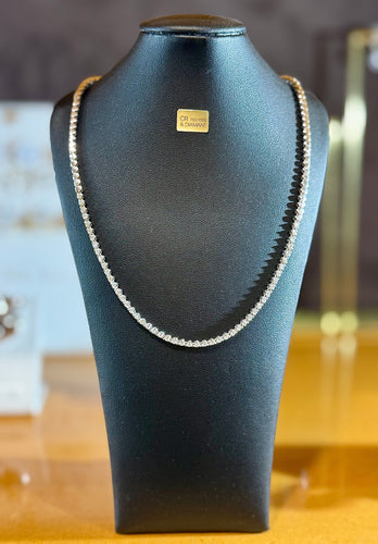 Collier Collier rivière de diamants en or blanc 18 carats 58 Facettes