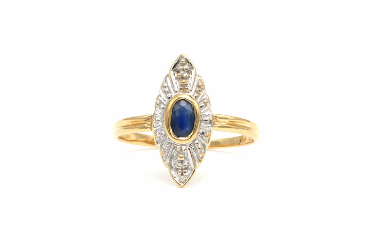 Bague 52 Bague contemporaine en or jaune 18 carats sertie d'un saphir et de diamants 58 Facettes B502