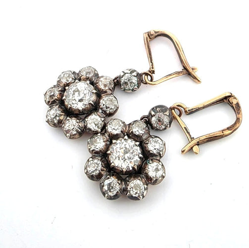 Boucles d'oreilles Boucles d'oreilles basses en or jaune et argent avec diamants 58 Facettes