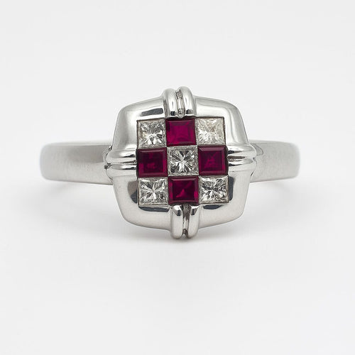 Bague 52 Bague au design moderne ornée de rubis et de diamants 58 Facettes 50198