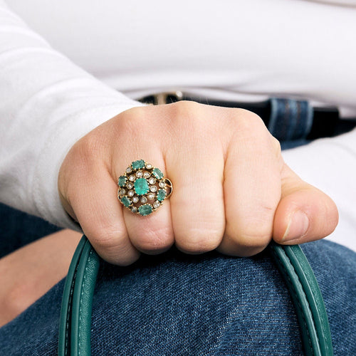 Bague 49 Bague or jaune, émeraudes et diamants 58 Facettes 240057