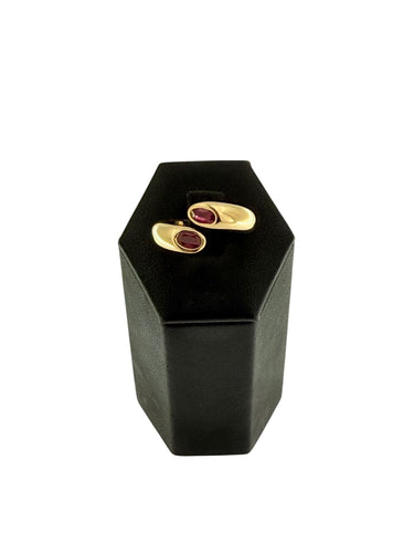 CARTIER - Bague Ellipse en or jaune Deux têtes croisées avec rubis