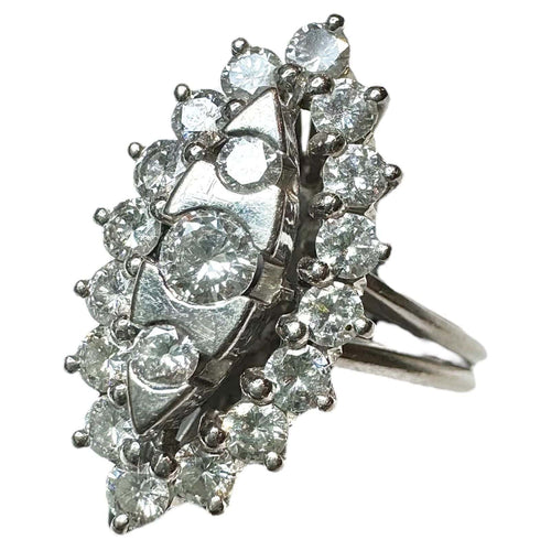 Bague 54 Bague Marquise or blanc diamants 58 Facettes