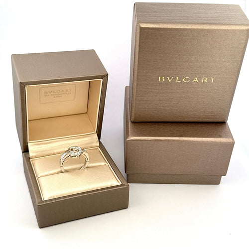 Bague 51 Bulgari - Bague "Bvlgari Classic" or blanc 18 carats et diamant 58 Facettes