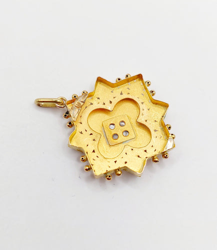 Pendentif Pendentif fleur or rose et or jaune, diamants taille rose (circa 1900) 58 Facettes A06189