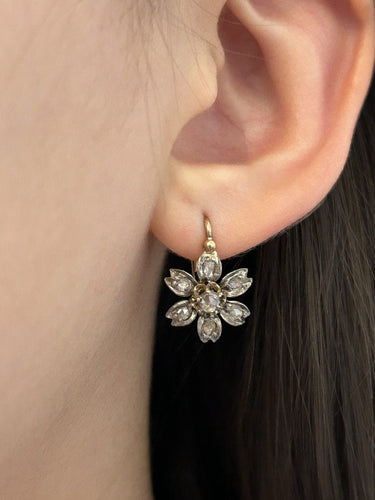Boucles d'oreilles Boucles d'oreilles dormeuses anciennes en or 18K et argent 58 Facettes