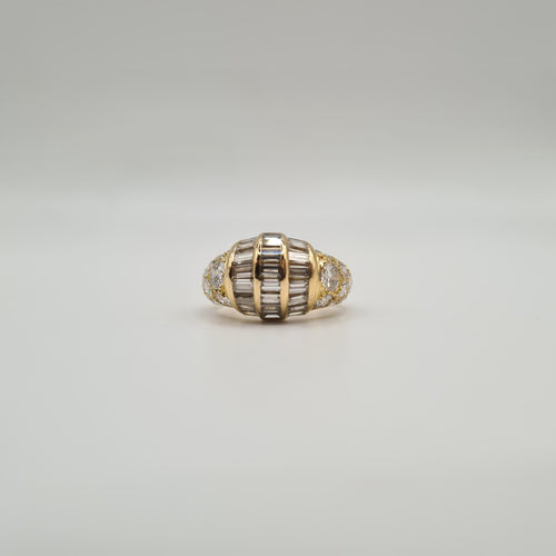 Bague 52 Bague or jaune 18 carats sertie de diamants ronds et baguettes 58 Facettes