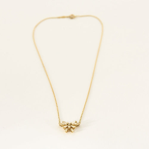 Collier Collier papillon en or jaune et diamants 58 Facettes 250346