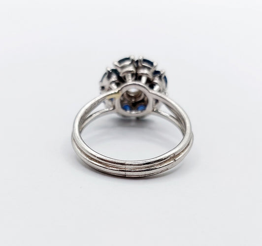 Bague 52 Bague marguerite Art déco en platine et diamant 0,65 ct, saphirs 58 Facettes A06577
