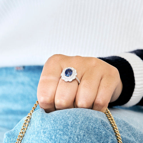 Bague 54 Bague Marguerite Or blanc, Saphir et Diamants 58 Facettes