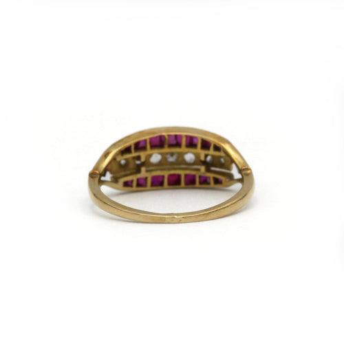Bague 52.5 Bague - Or, Diamants & Rubis 58 Facettes 250293R