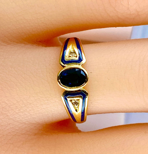 Bague saphir ovale et diamants en or jaune 18 carats et émail