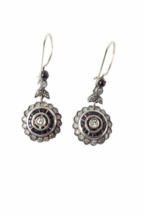 Boucles d'oreilles Boucles d'oreilles marguerite or, saphirs et diamants 58 Facettes