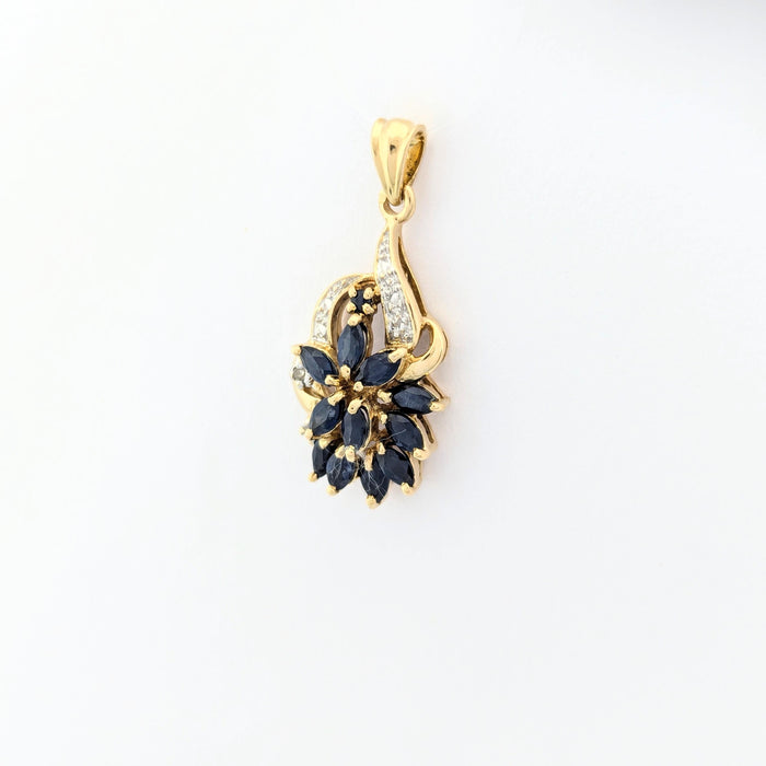 Pendentif en or jaune saphirs et diamants