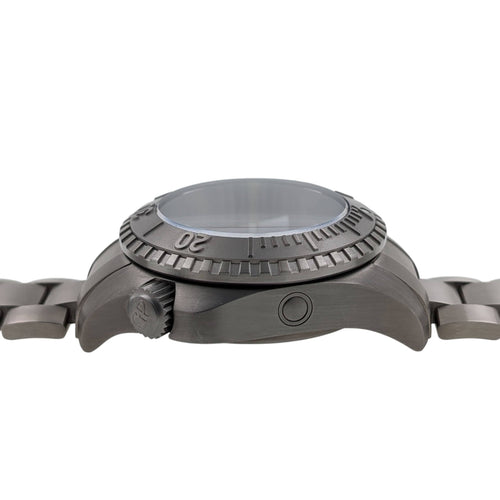 Montre Girard Perregaux Sea Hawk II Pro 3000m 49940 Titanium 2010 Deep Diver + International Guarantee + Papers RARE with Titanium Strap 58 Facettes