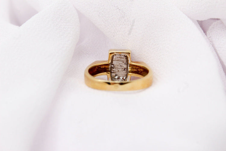Bague Bague rectangulaire pavée de 11 diamants en or jaune et or blanc 58 Facettes 240043