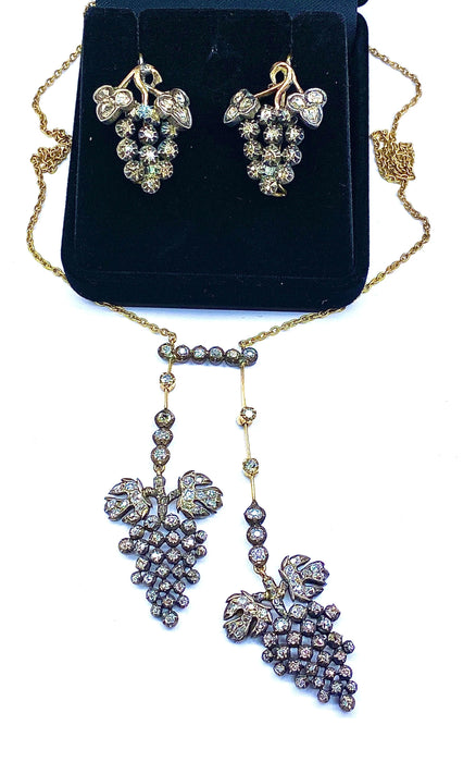 Parure collier négligé et boucles d’oreilles en or jaune et argent, diamants, Napoléon III