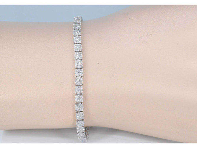 Bracelet Bracelet tennis en or blanc avec diamants 58 Facettes 2070