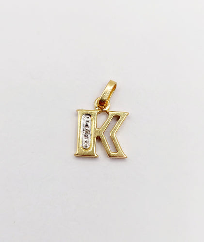 Pendentif Petit Pendentif vintage or jaune, lettre K, petit diamant 58 Facettes A06071