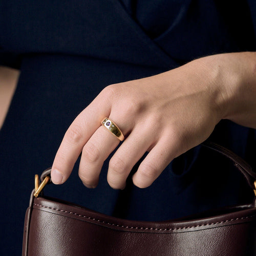 Bague 55 Bague jonc en or jaune, améthyste et diamants 58 Facettes MAN1676