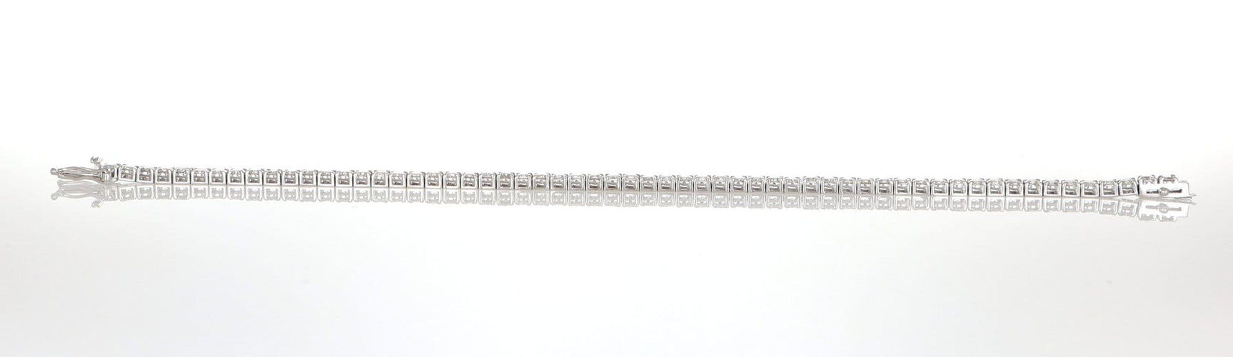 Bracelet Bracciale en or blanc 18 carats et diamants 7.00 ct 58 Facettes