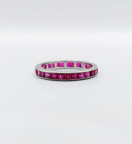 Bague 51 Alliance américaine art déco en or blanc et rubis calibrés synthétiques 58 Facettes A05493