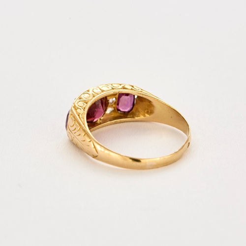 Bague 55.5 Bague or jaune, rubis et diamants 58 Facettes GULK244