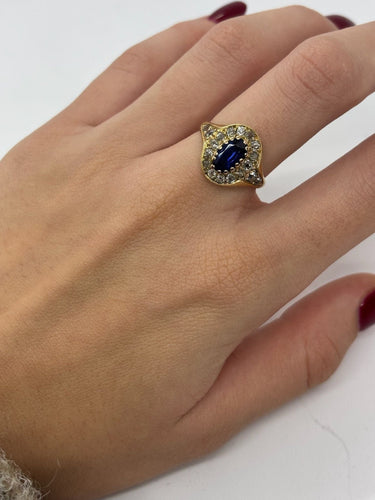 Bague ancienne or jaune saphir 1,3 ct et diamants 0,50 ct 58 Facettes 1093