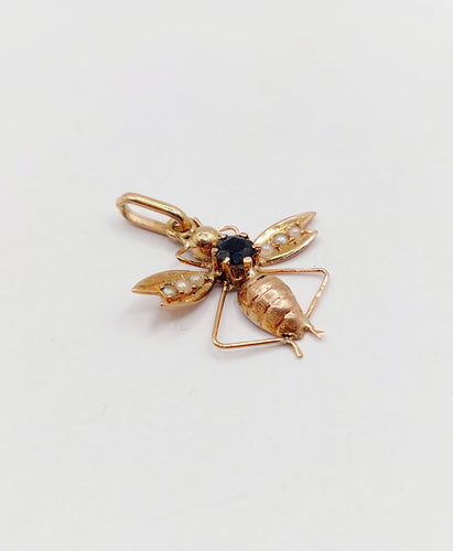 Pendentif Pendentif abeille victorien en or rose 18k avec saphir et perles 58 Facettes A06256