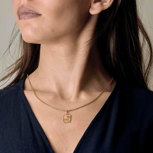 Pendentif AUGIS - Médaille sentimentale en or jaune 58 Facettes GU112