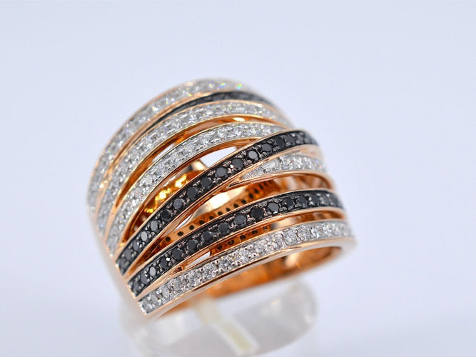 Bague 54 Bague en or rose sertie de diamants blancs et noirs taille brillant 58 Facettes 2179