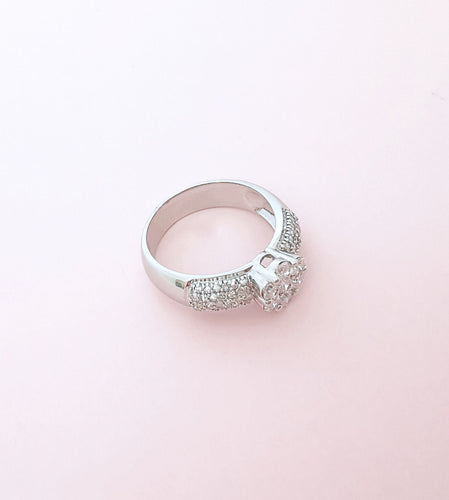 Bague 54 Bague Fleur or blanc diamants 58 Facettes AA 1654