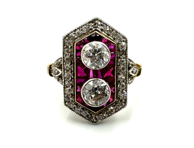 Bague Bague Belle-Epoque en or, platine, diamants et rubis calibrés 58 Facettes
