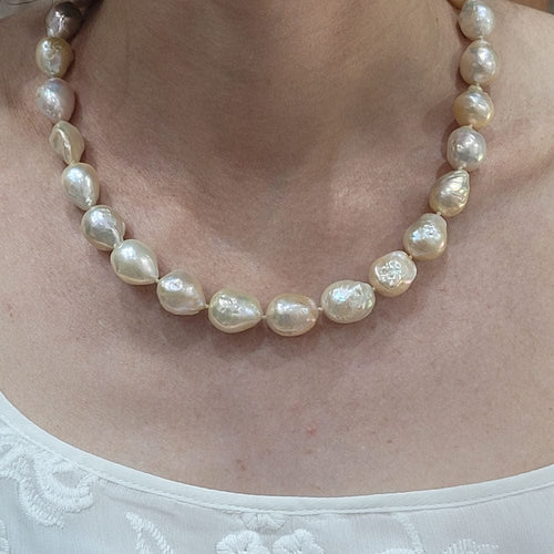 Collier Collier de perles baroques 58 Facettes COP39