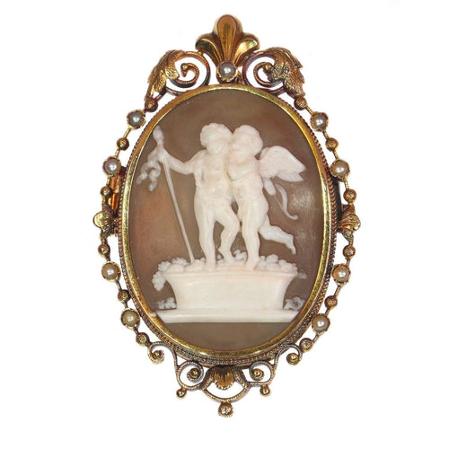 Pendentif Broche/pendentif camée victorien avec médaillon représentant Cupidon et Bacchus foulant des raisins, automne d'après Thorvaldsen 58 Facettes 21130-0149