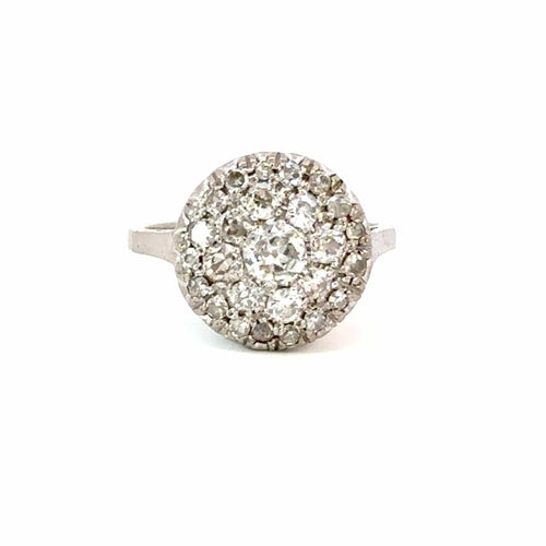 Bague 52 Bague Art Déco en or blanc et diamants 58 Facettes