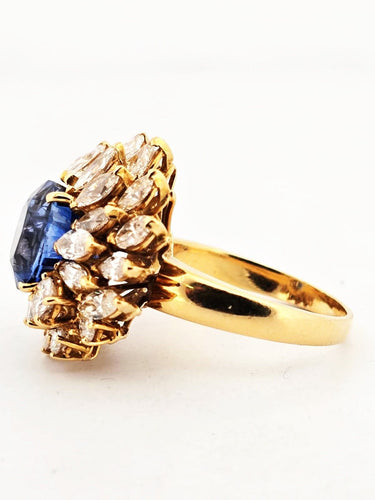 Bague 56 Bague en or jaune 1543 sertie d'un saphir 58 Facettes