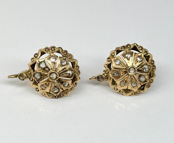 Boucles d'oreilles Boucles d'oreilles anciennes en or des années 1930 avec diamants naturels taille rose et fermoir catalan vintage 58 Facettes E29